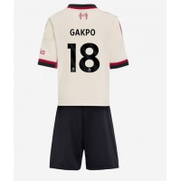 Stroje piłkarskie Liverpool Cody Gakpo #18 Koszulka Wyjazdowej dla dzieci 2025-26 Krótki Rękaw (+ szorty)